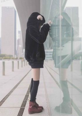 蕾丝视频现在改名叫什么了_完整无删减版