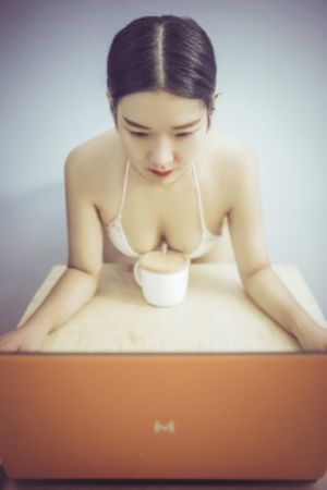 国产午夜激无码AV毛片红杏_国产剧在线观看高清